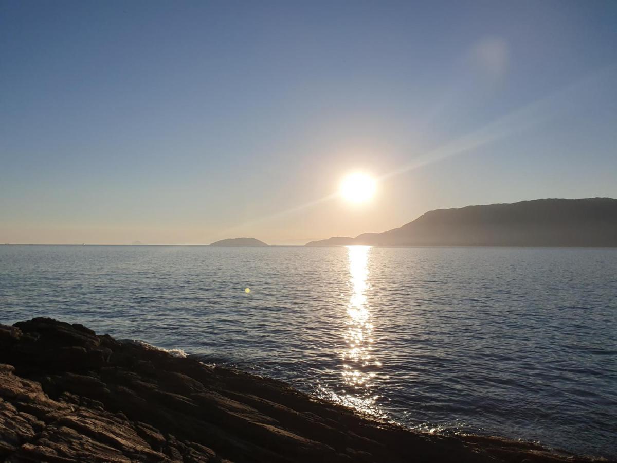 Bangalo Com Vista Para O Mar No Condominio Yacamim Ilhabela Praia Do Curral Zewnętrze zdjęcie